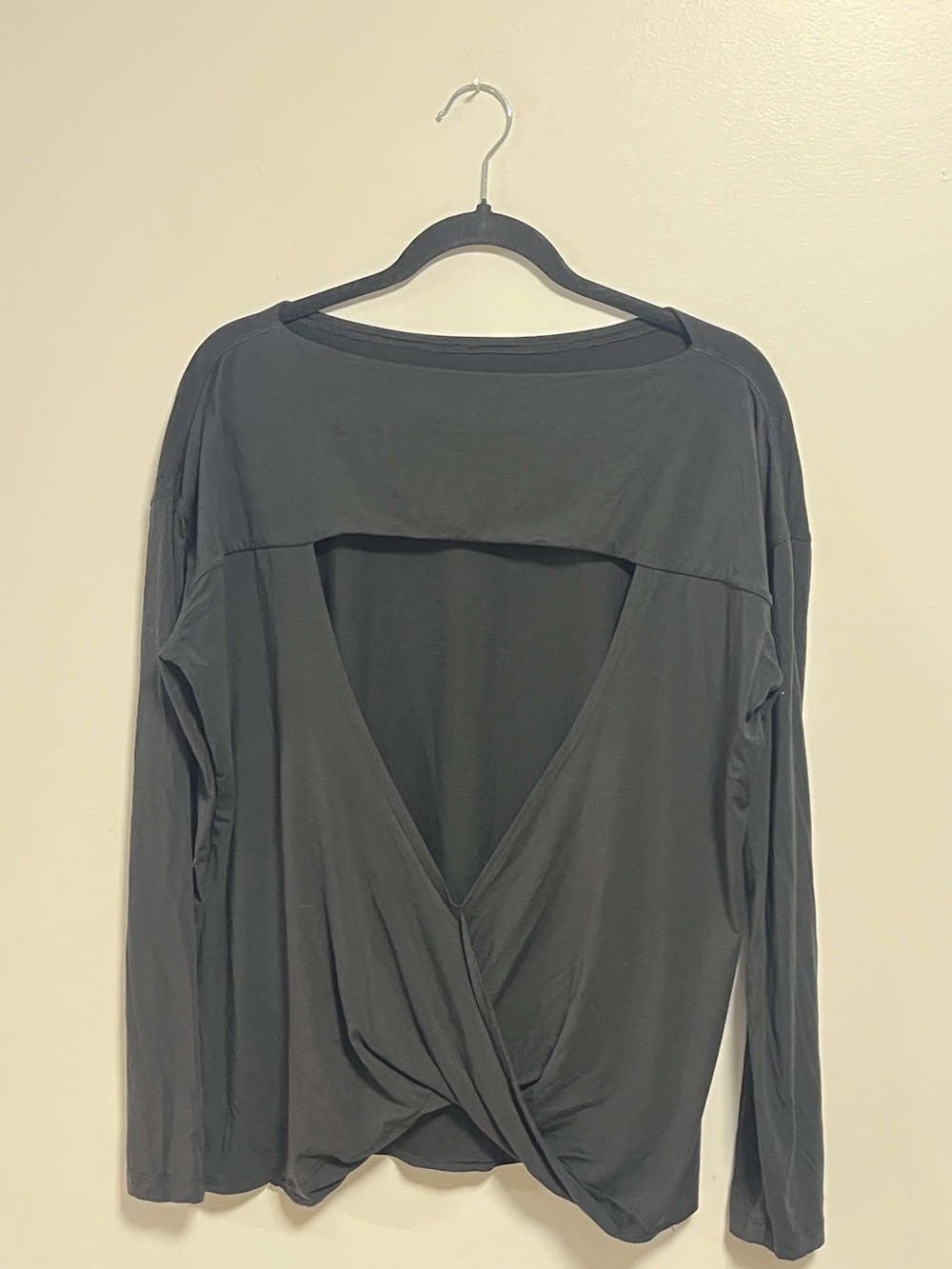 Lululemon Modal-Blend Open Back Long Sleeve Shirt in Black